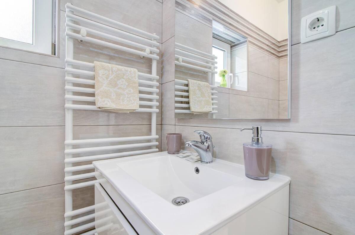Apartments Prpic 1,Senj Senj  Dış mekan fotoğraf